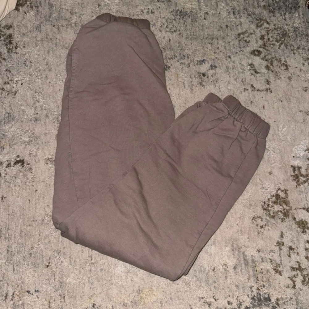Brandy Melville Rosa sweatpants